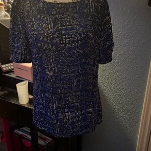 Banana Republic Navy and White Patterned Blouse